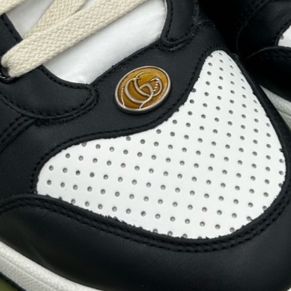 Gucci Men's low top screener sneakers . Paneled leather design . Size 12.5 - Picture 4 of 11